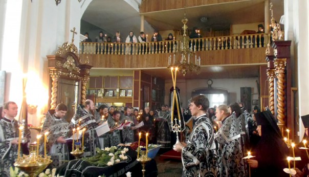 12 марта 2014 года - митрополит Георгий совершил чин отпевания схиигумении Георгии (Федотовой)