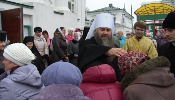 2 ноября митрополит Нижегородский и Арзамасский Георгий совершил Божественную литургию в арзамасском Свято-Николаевском женском монастыре